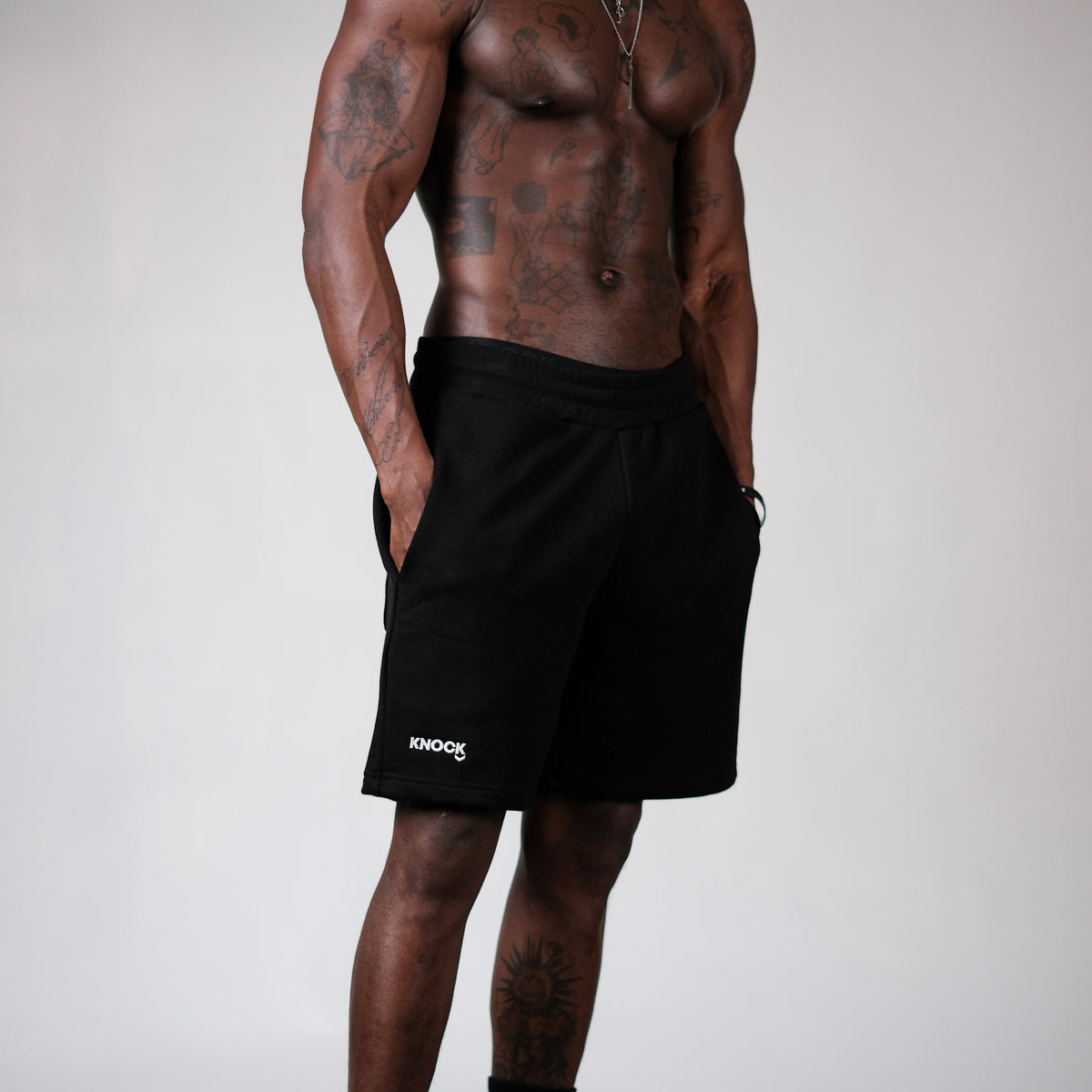SHORTS | BLACK