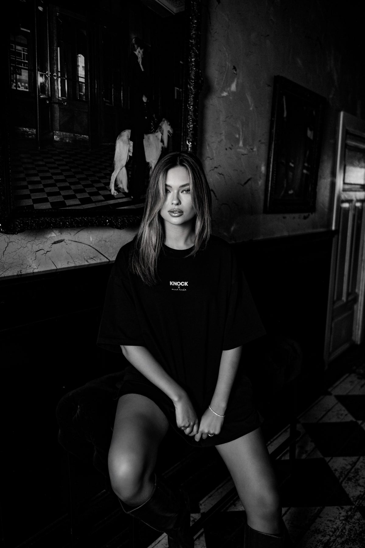 ANNA X KNOCK TEE | BLACK