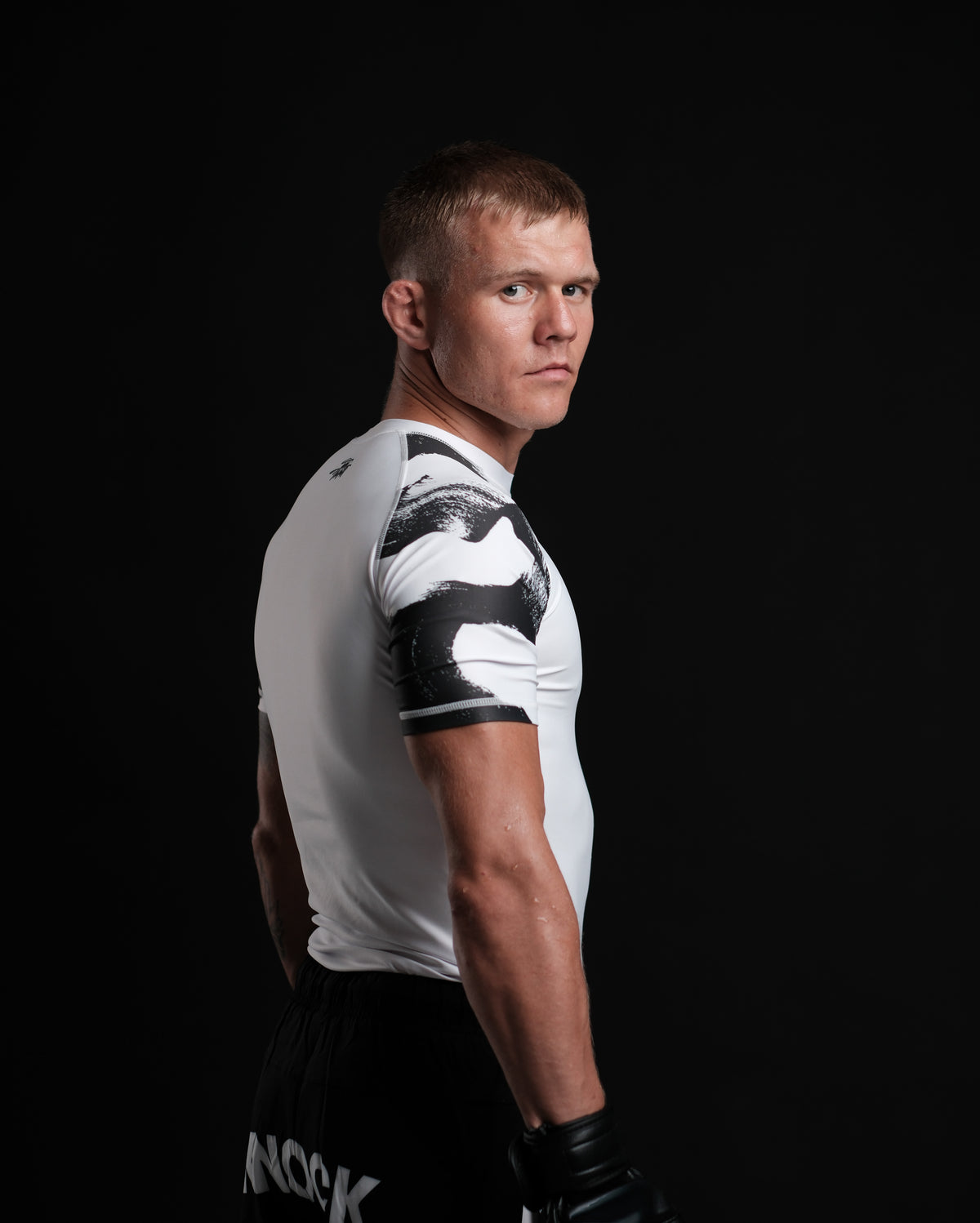 V. T. RASHGUARD | WHITE