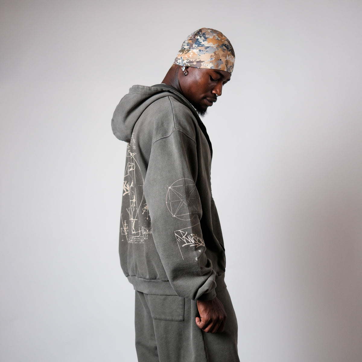ASCENSION ZIP HOODIE | VINTAGE OLIVE