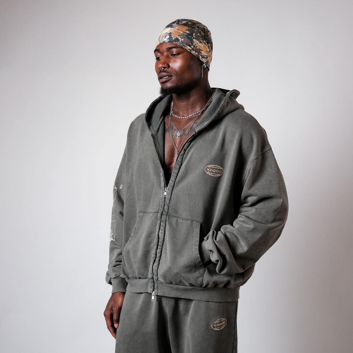 ASCENSION ZIP HOODIE | VINTAGE OLIVE