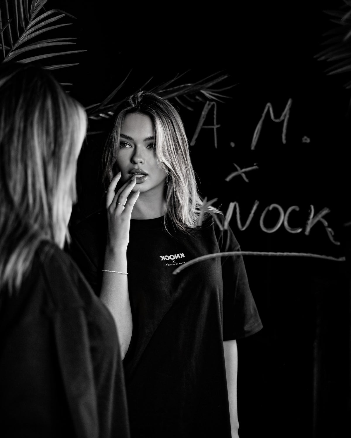 ANNA X KNOCK TEE | BLACK