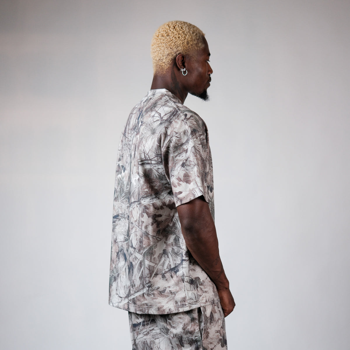 CAMO TEE