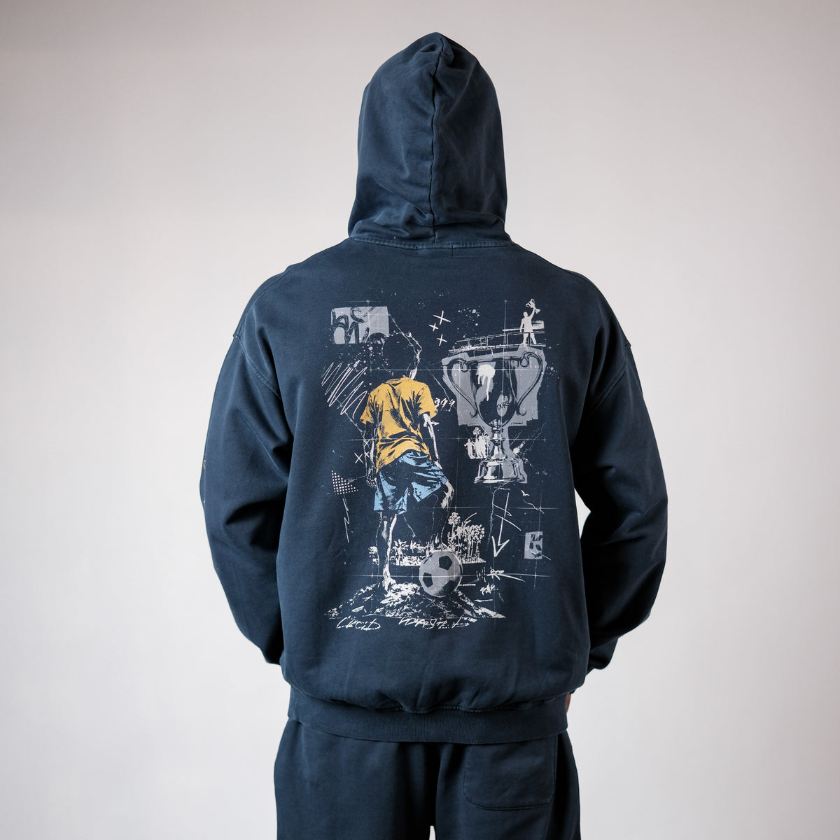 DREAM CHASER HOODIE