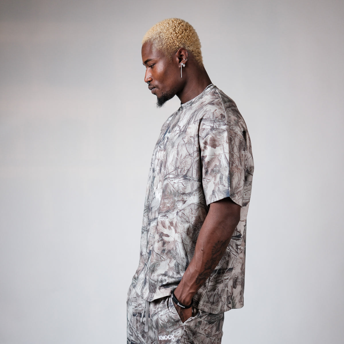 CAMO TEE