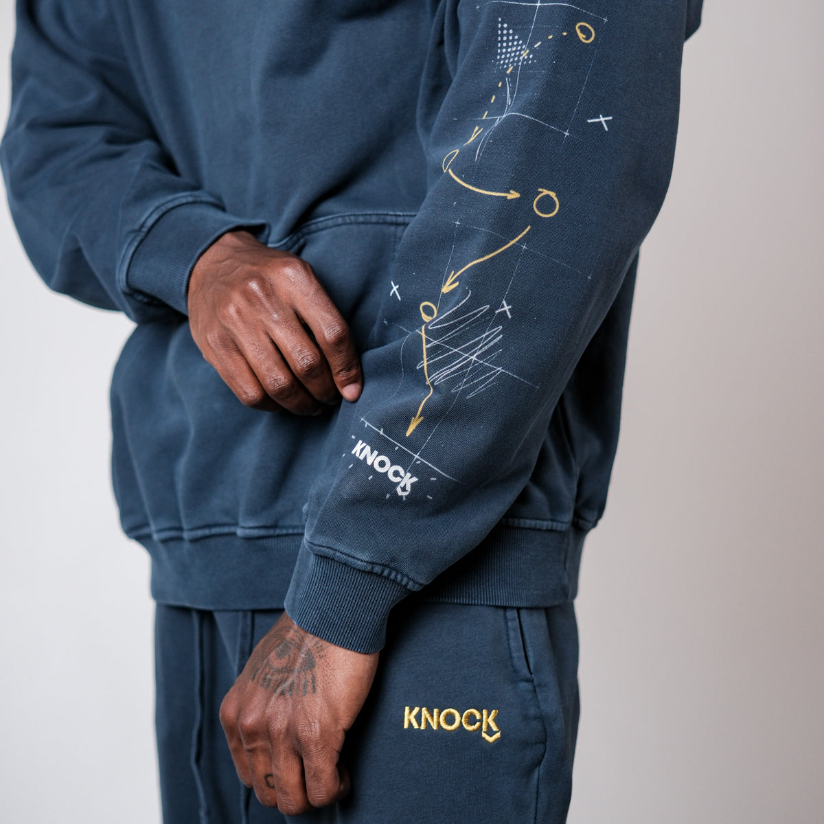 DREAM CHASER HOODIE