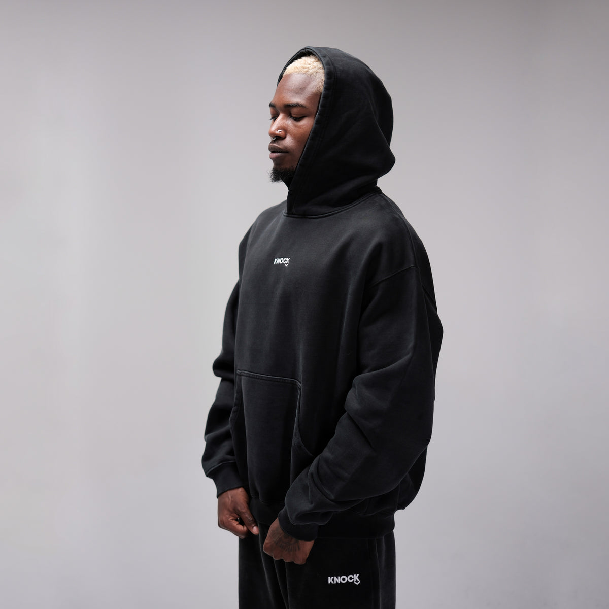VINCIT QUI PATITUR ULTRA HEAVY HOODIE