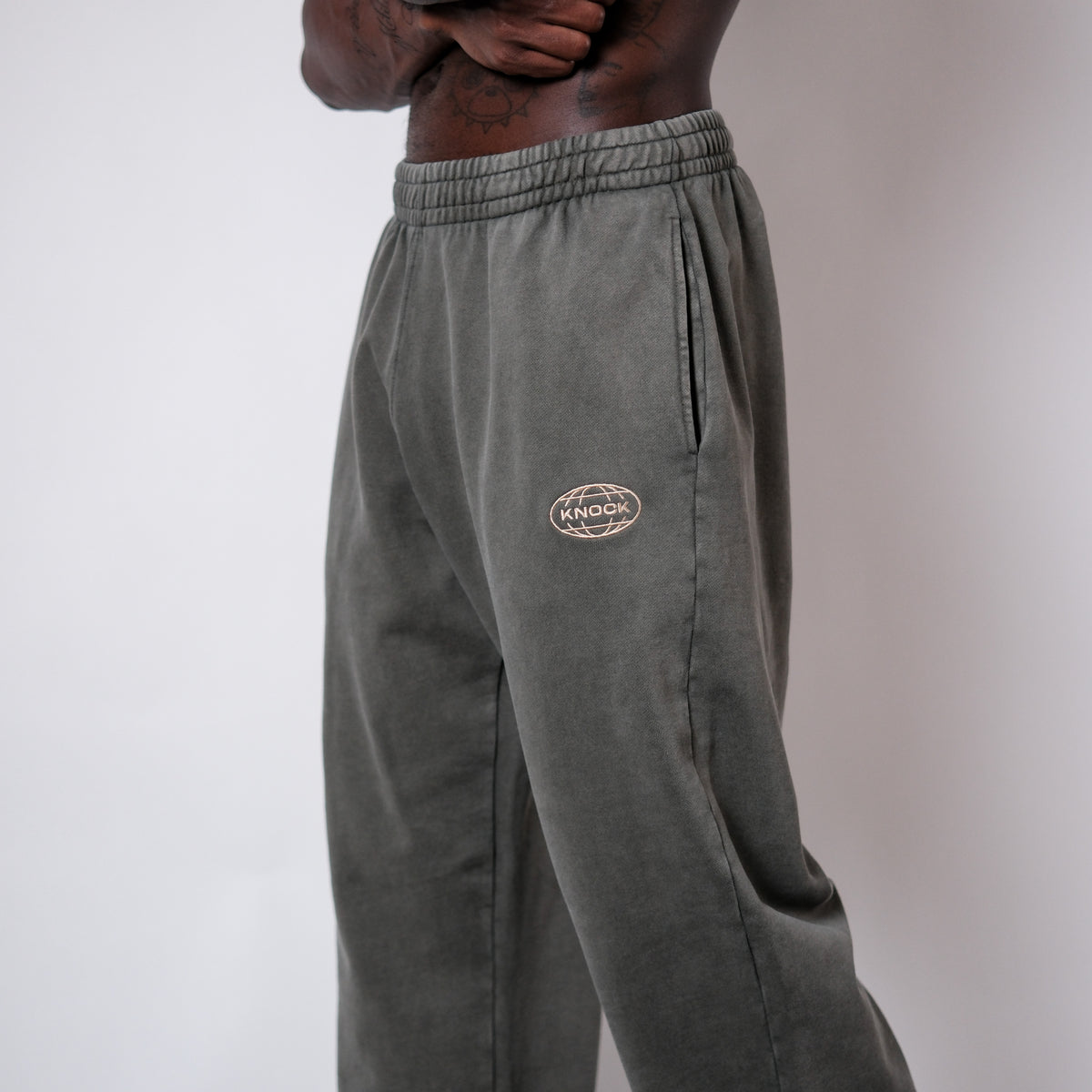 ASCENSION STRAIGHT CUT JOGGERS | VINTAGE OLIVE
