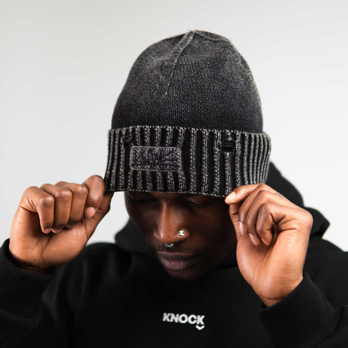 DISTRESSED BEANIE | VINTAGE BLACK