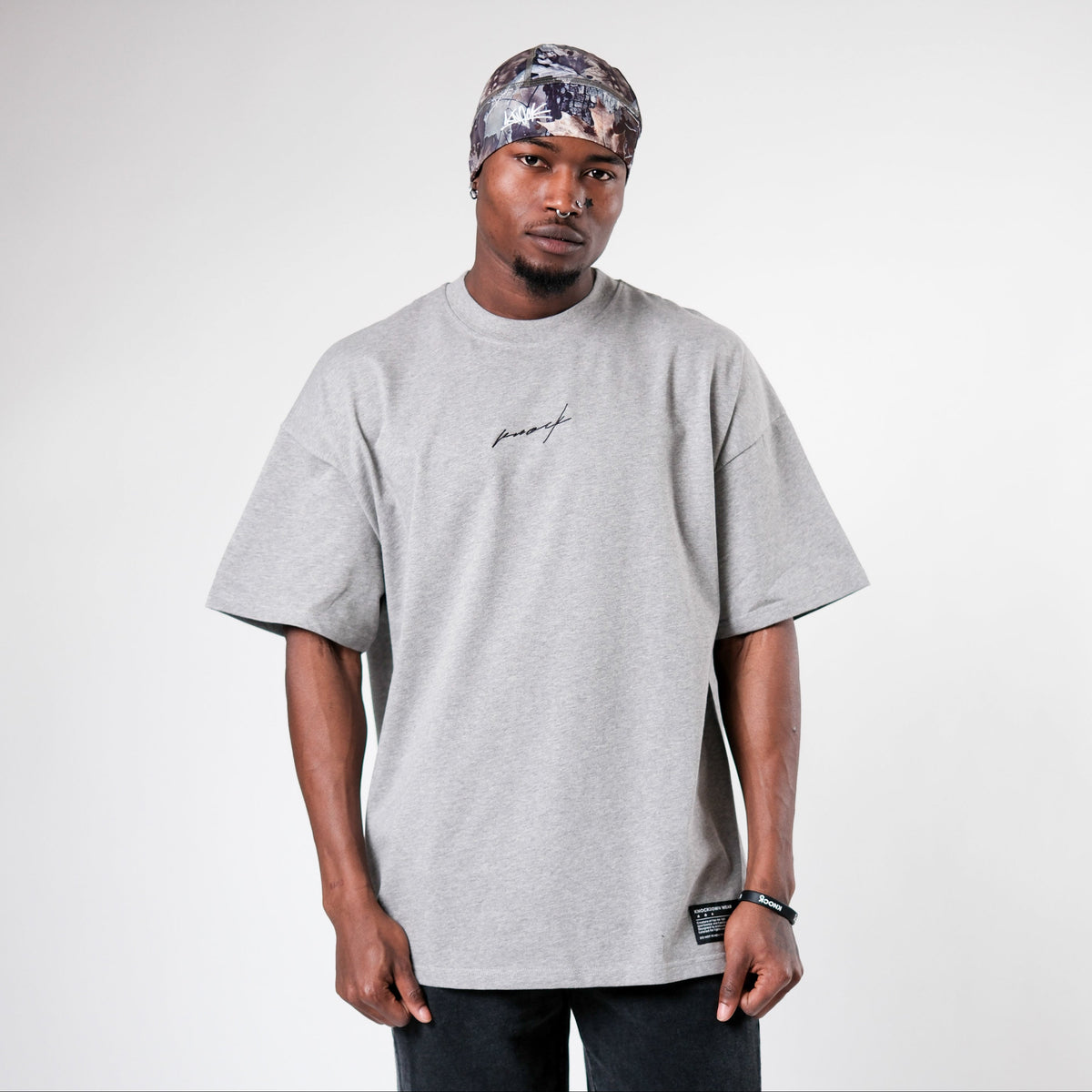 MID COUNT TEE | GREY
