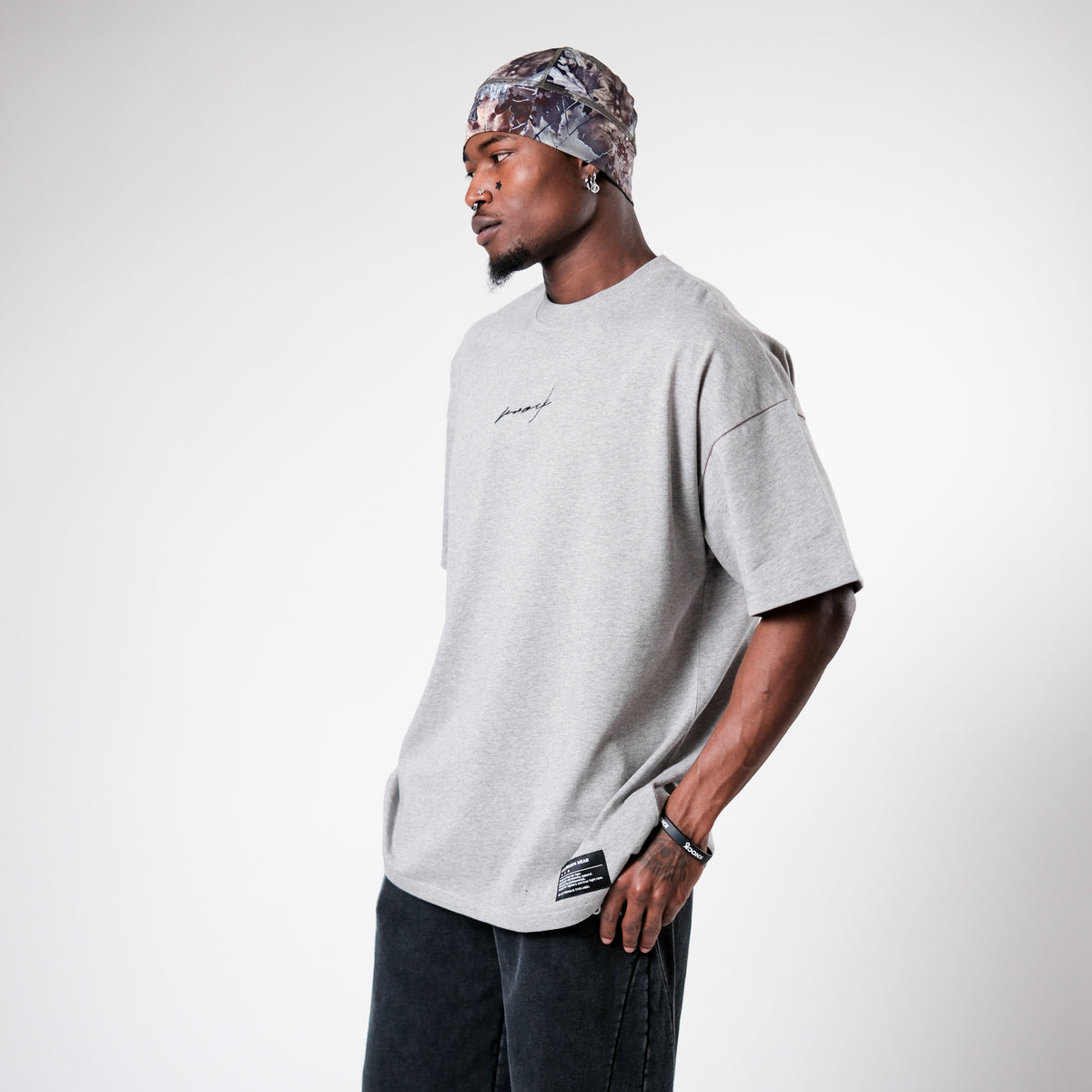 MID COUNT TEE | GREY