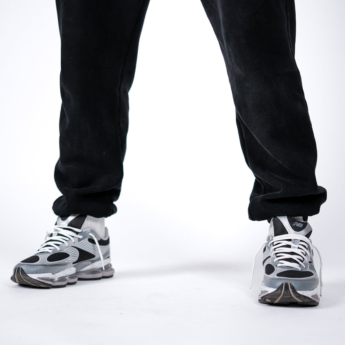 CUFFED FLEECE JOGGERS | VINTAGE BLACK
