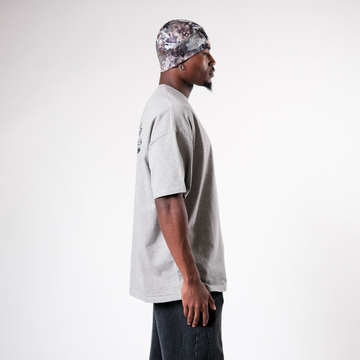 MID COUNT TEE | GREY