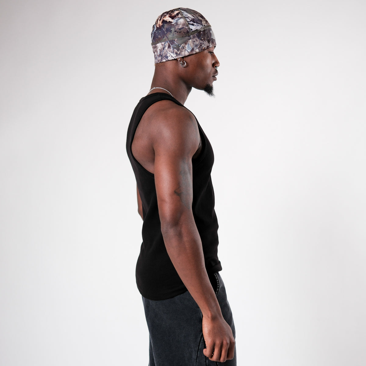 TANK TOP | BLACK