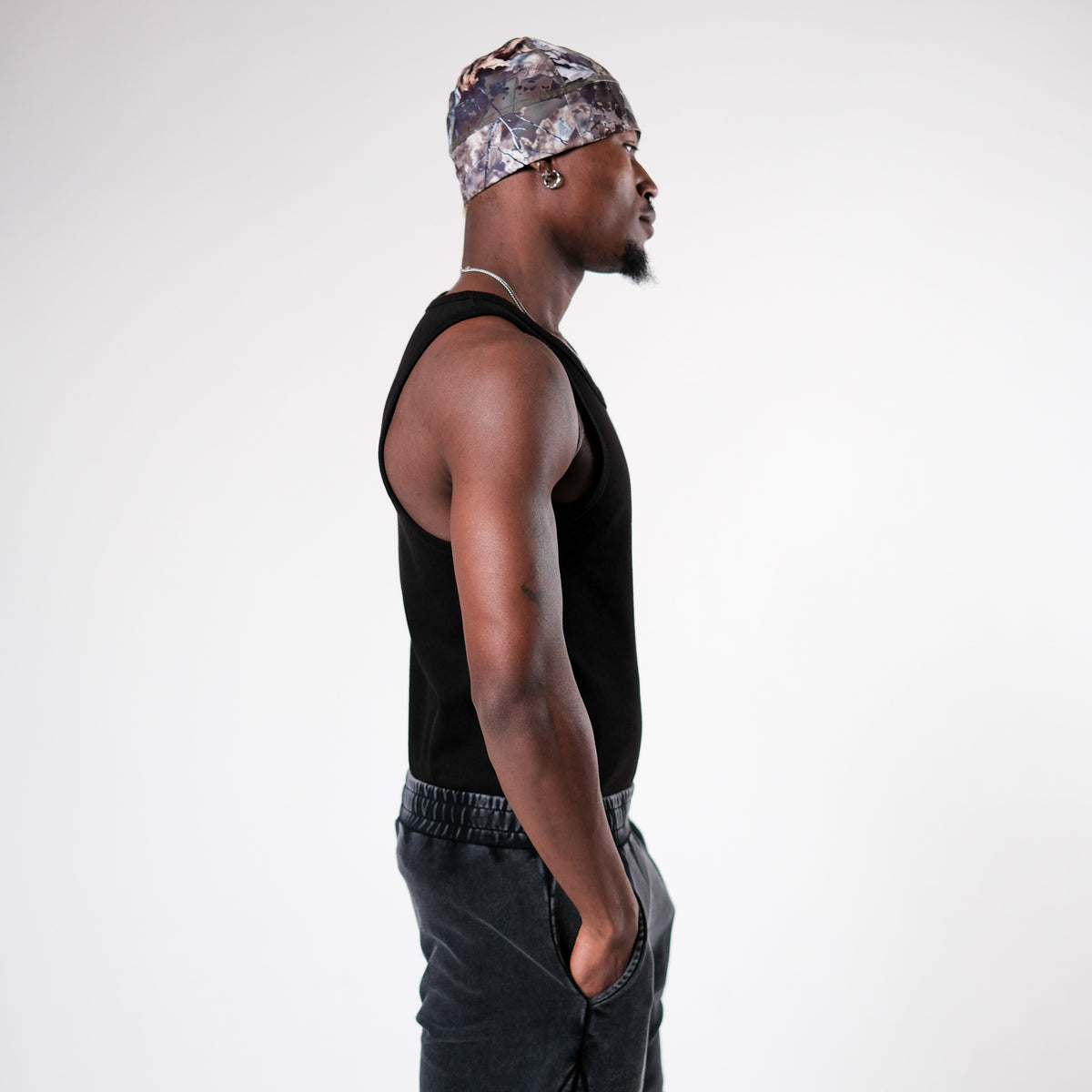 TANK TOP | BLACK