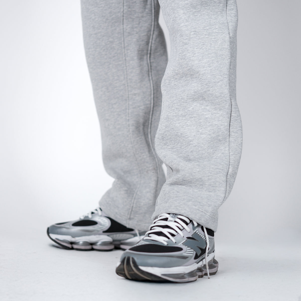 STRAIGHT CUT FLEECE JOGGERS | GREY