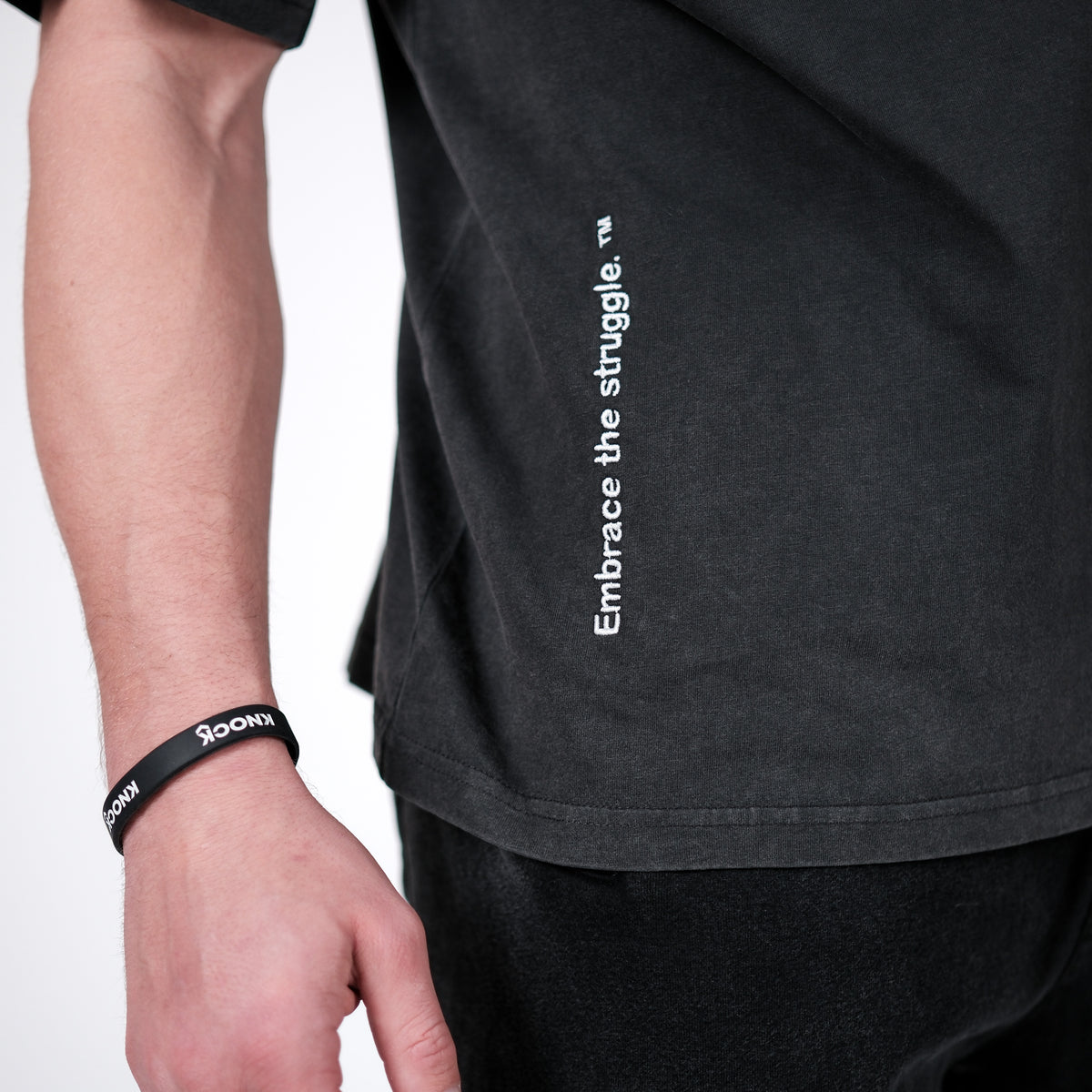EMBRACE THE STRUGGLE LIGHT TEE | VINTAGE BLACK