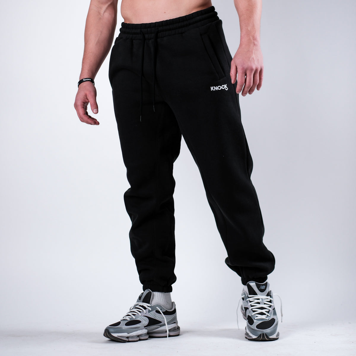 CUFFED FLEECE JOGGERS | BLACK