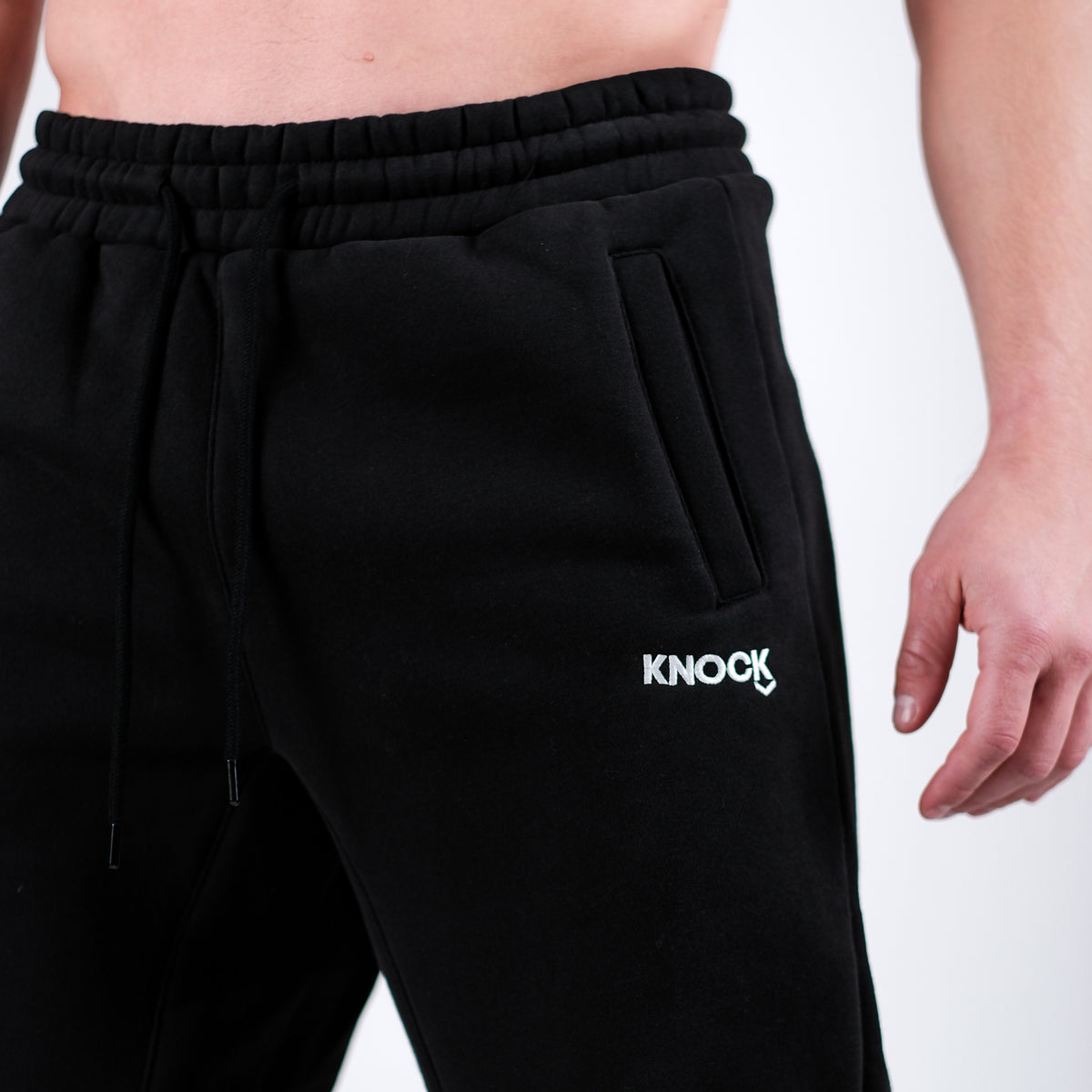 CUFFED FLEECE JOGGERS | BLACK