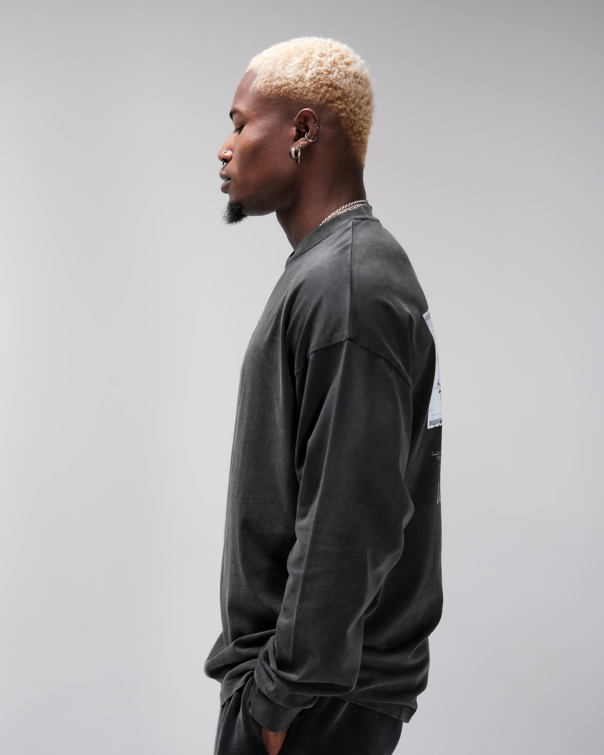 VINCIT QUI PATITUR LONG SLEEVE TEE