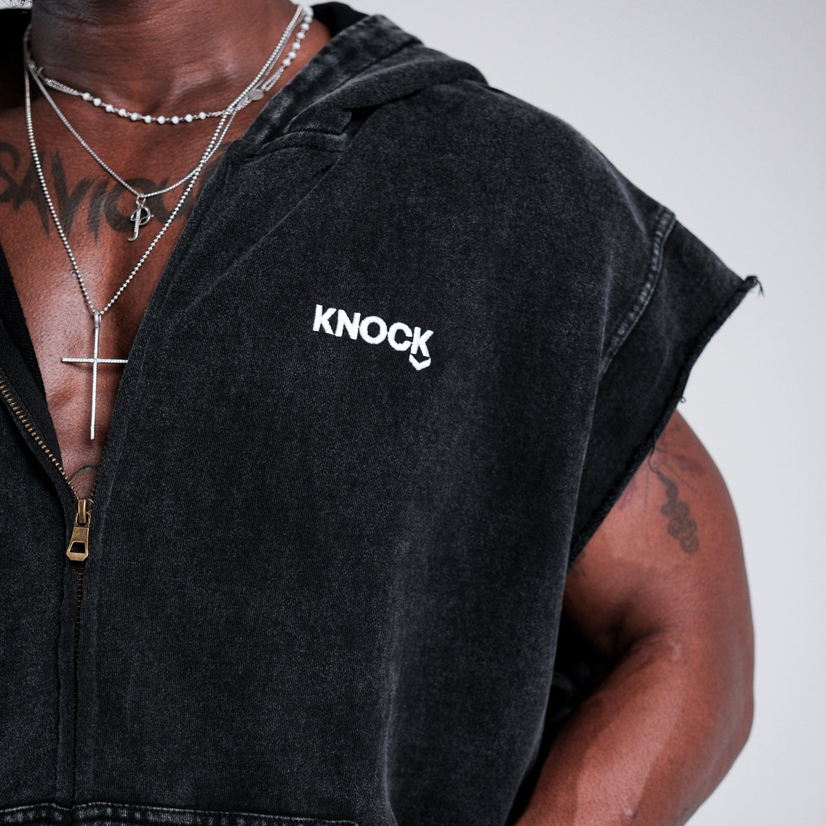 BLACKOUT HOODED VEST