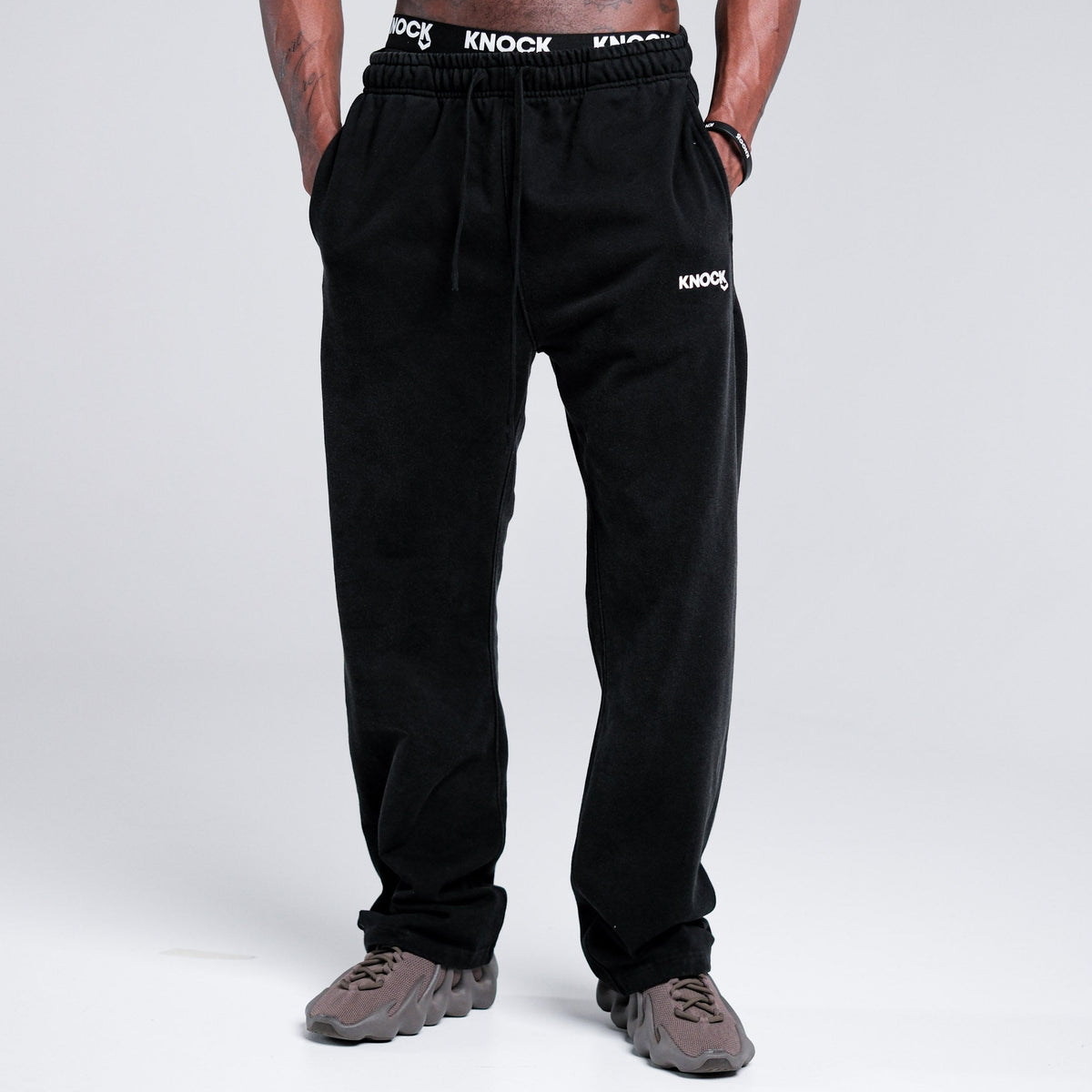 DISTORTED STRAIGHT CUT JOGGERS