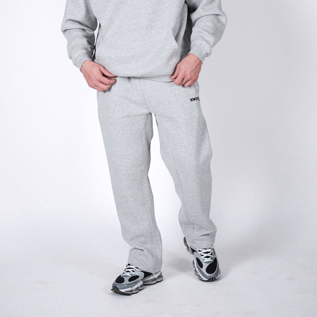 STRAIGHT CUT FLEECE JOGGERS | GREY