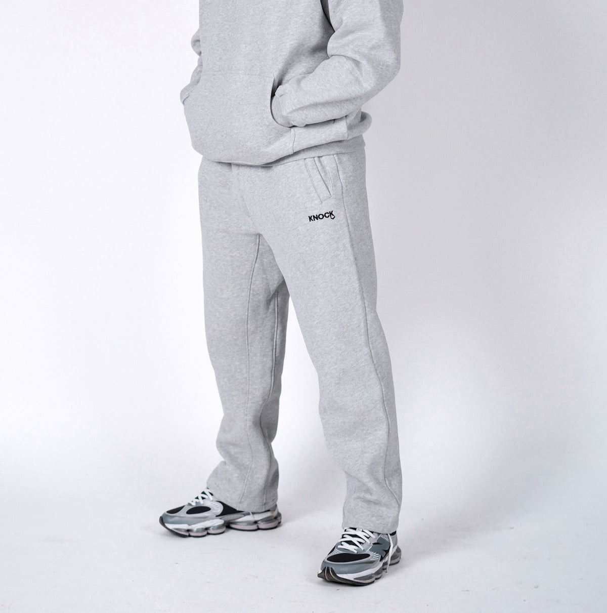 STRAIGHT CUT FLEECE JOGGERS | GREY