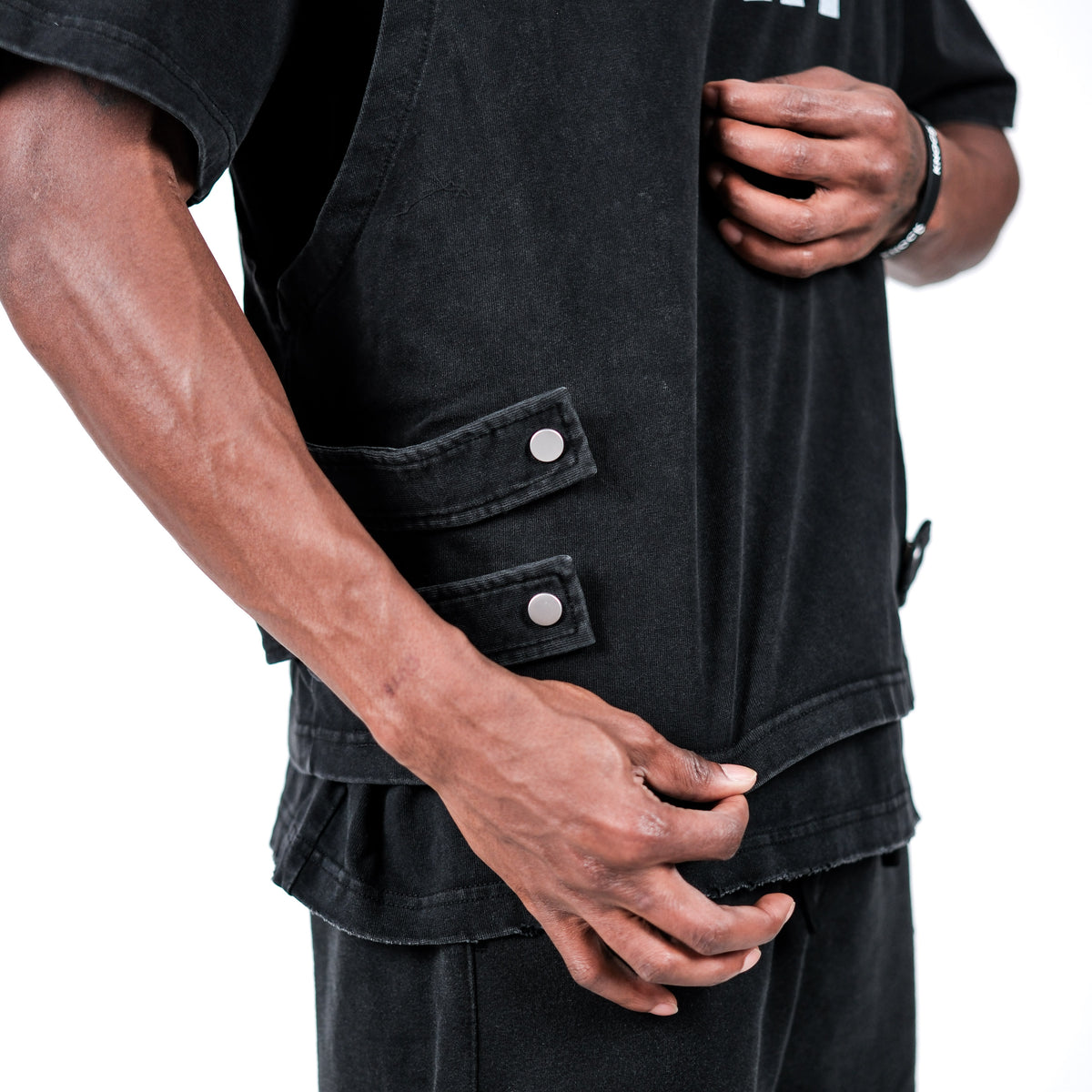 LIMITED KNOCK UNIT VEST TEE