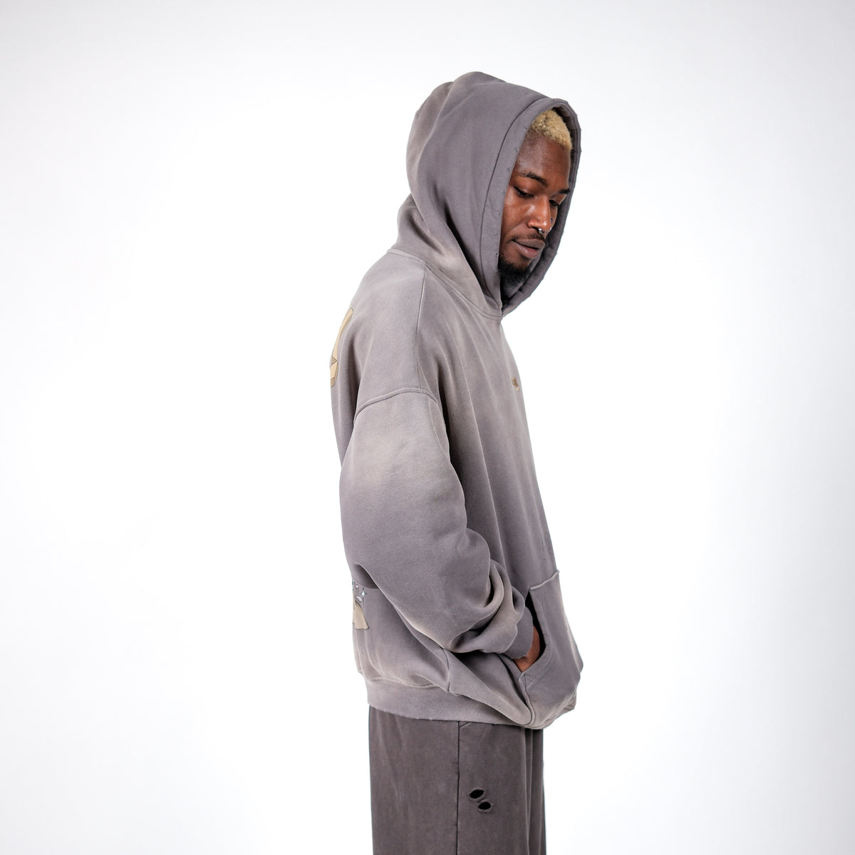 LIMITED ASTROKNEE 2.0 FADE FLEECE HOODIE | SAND
