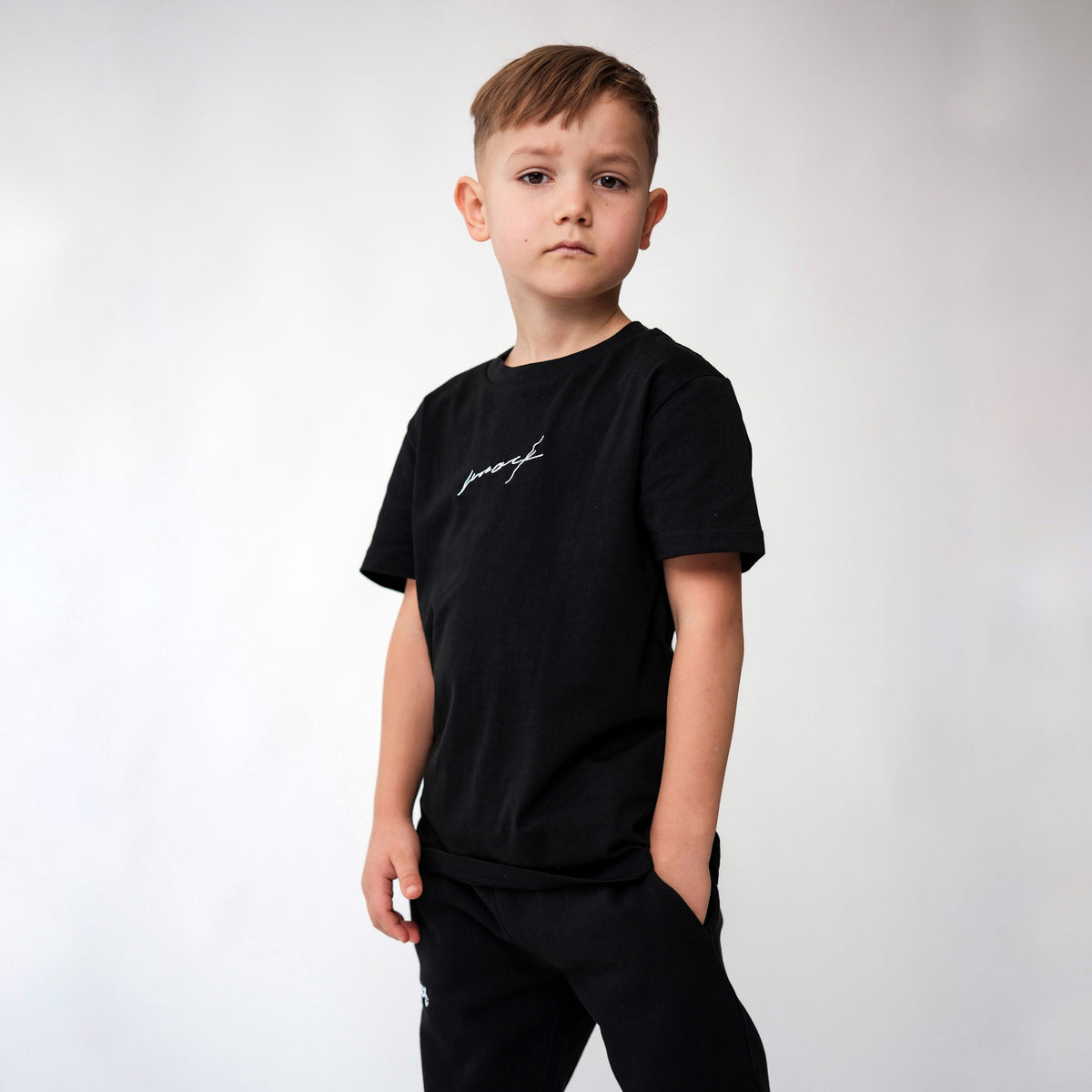 KIDS MID COUNT TEE | BLACK