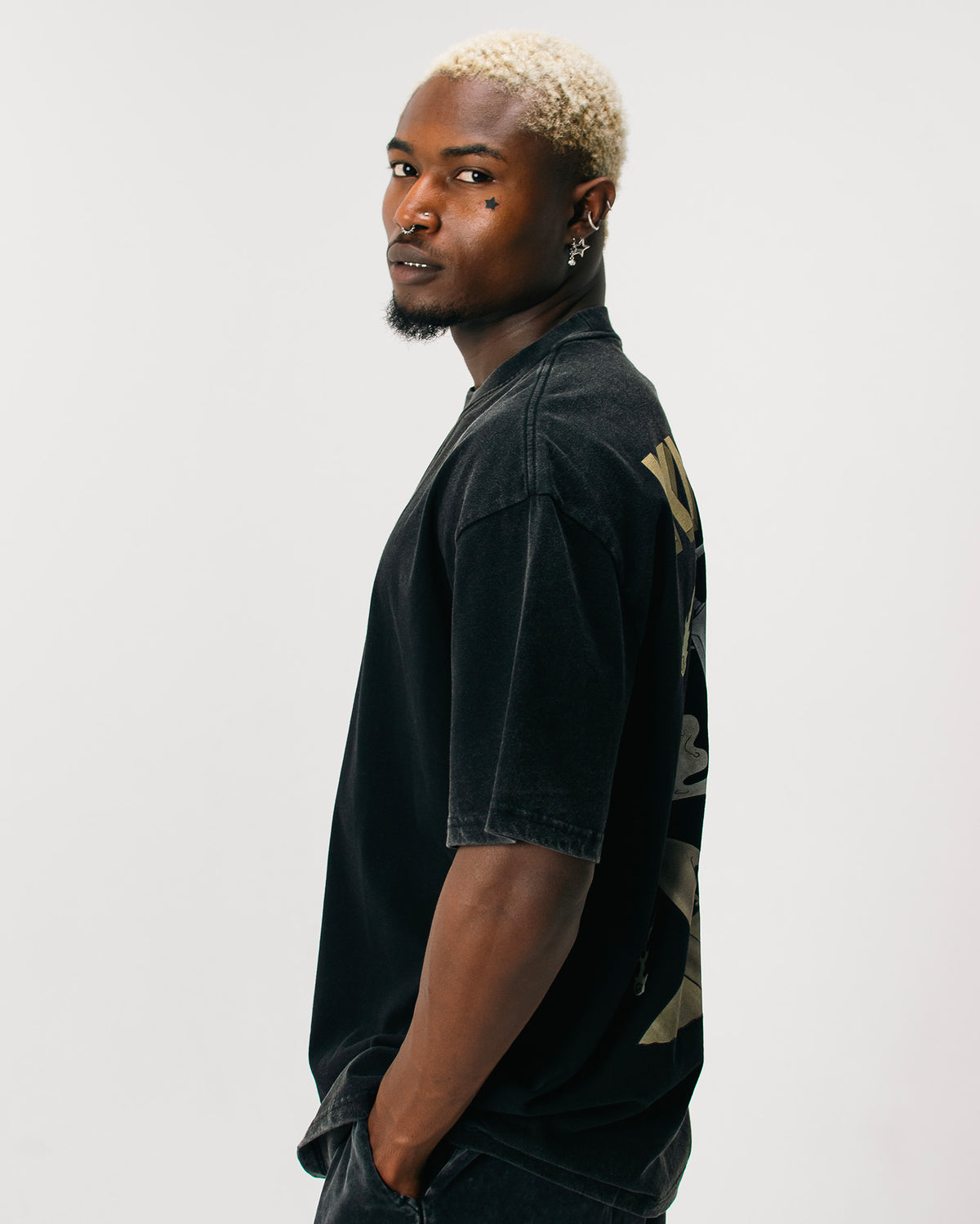 ASTROKNEE 2.0 TEE | VINTAGE BLACK
