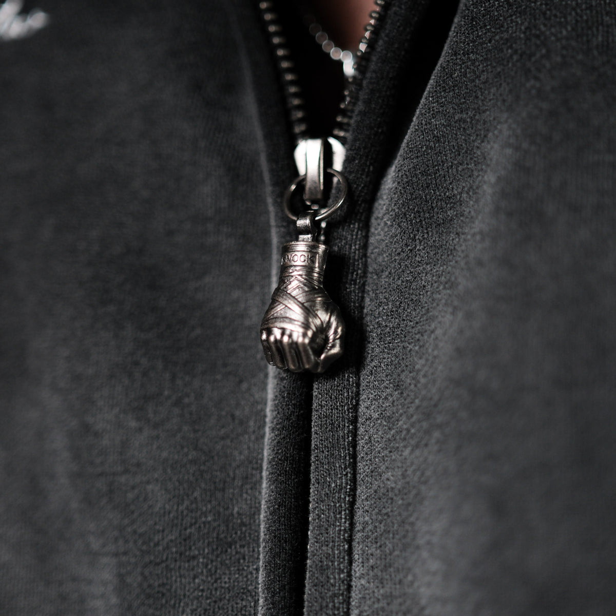 PREORDER VINCIT QUI PATITUR ZIP HOODIE
