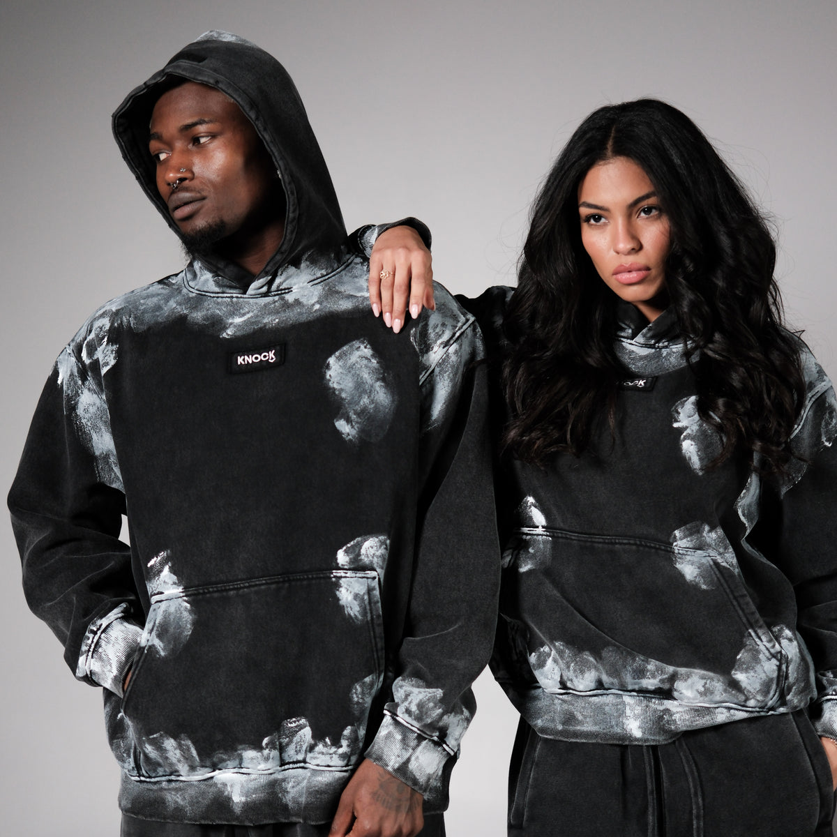 RAW CANVAS OVERSIZED HOODIE | BLACK