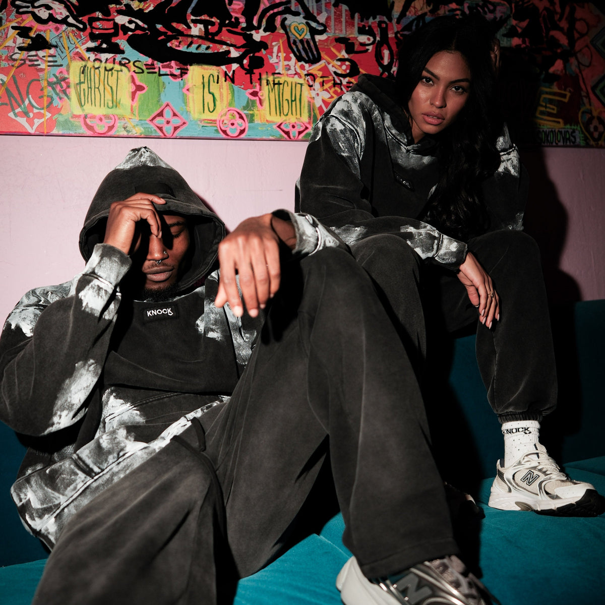 RAW CANVAS OVERSIZED HOODIE | BLACK