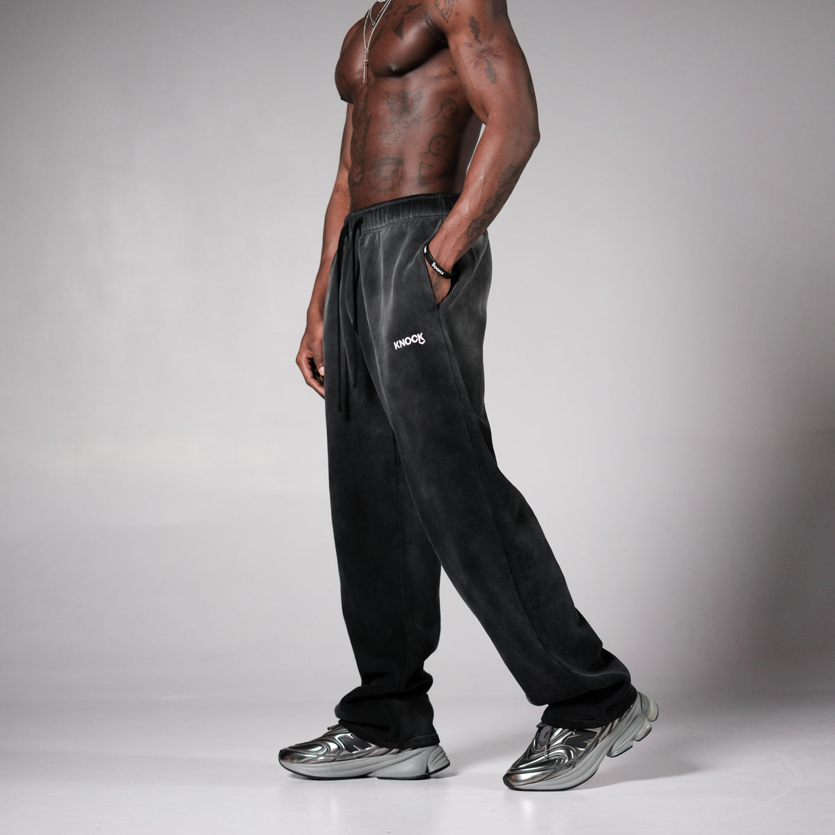 FADE FLEECE STRAIGHT CUT JOGGERS | VINTAGE BLACK