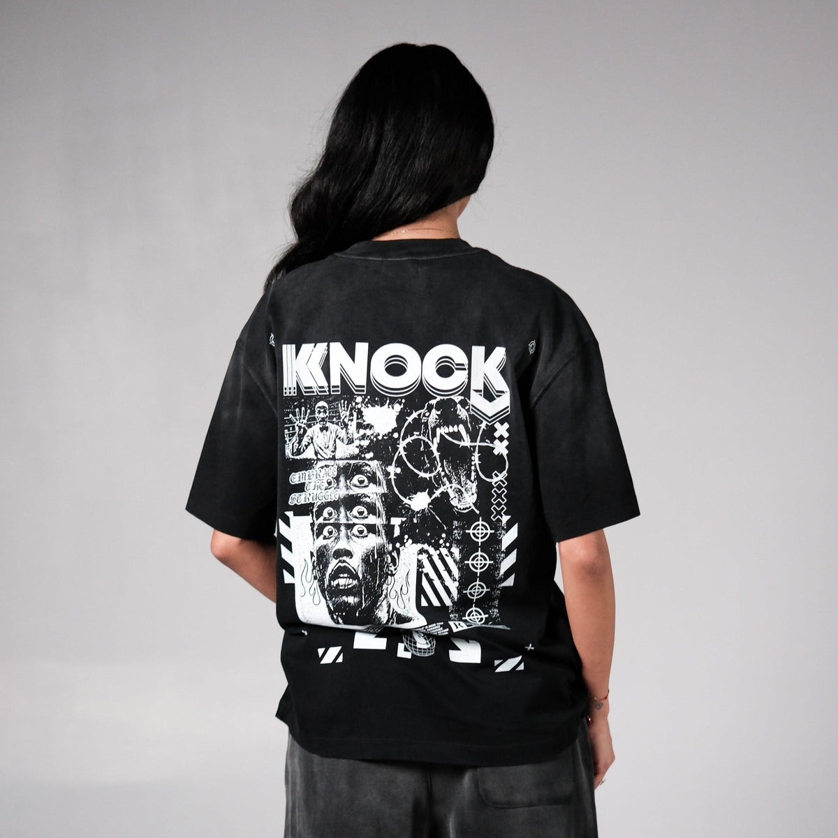 EMBRACE THE STRUGGLE TEE | VINTAGE BLACK